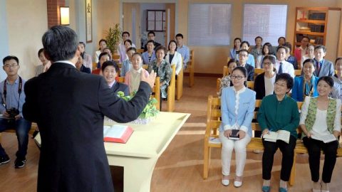 mga Pastor at Mga Elder